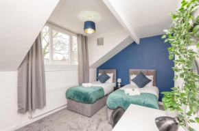 Leeds 4-Bed House - Sleeps 9 Free Parking & WiFi